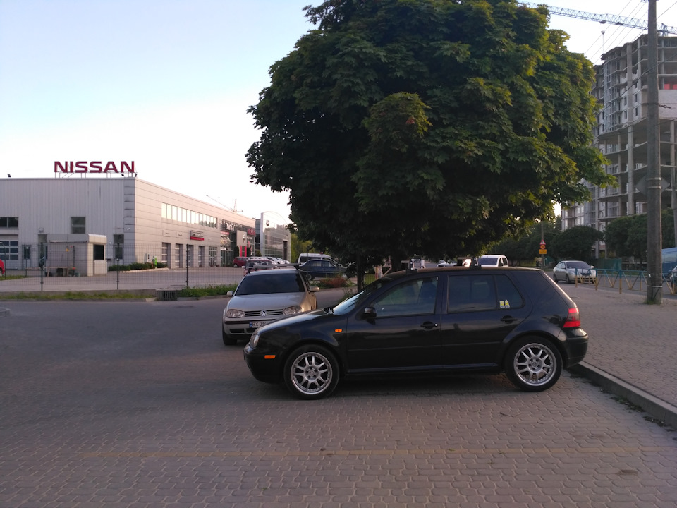 Продав тапки. 1
