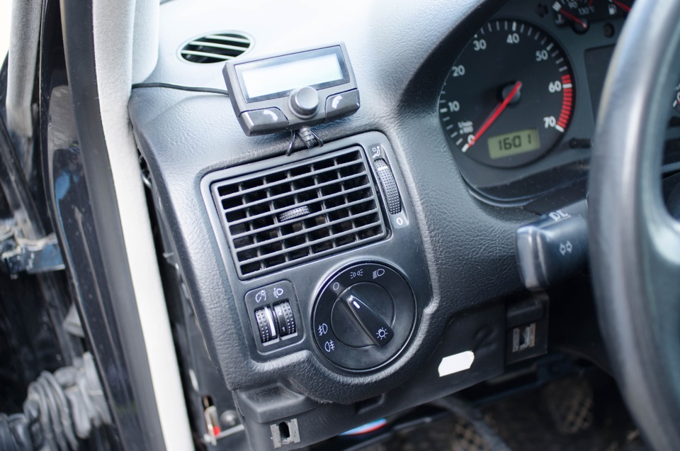 Грати повітроводу салону Vw Bora/Jetta 5