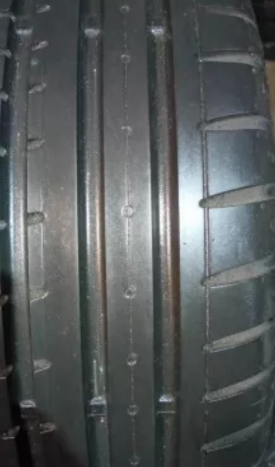 Літня гума Continental Sport Contact 2 225/45 R17 2