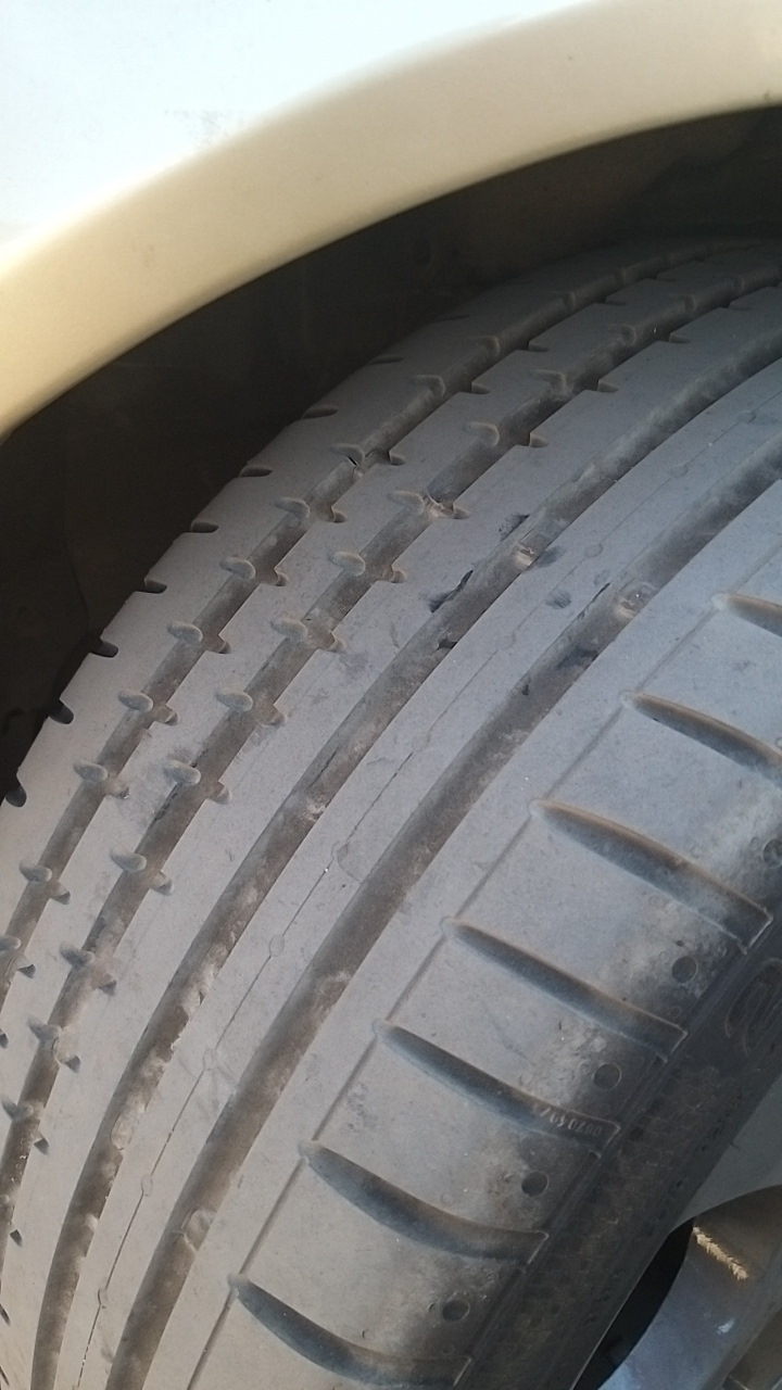 Літня гума Continental Sport Contact 2 225/45 R17 3
