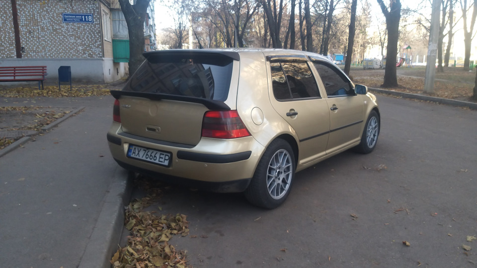 Задні стійки та пружини Skoda Tour RS)) 2