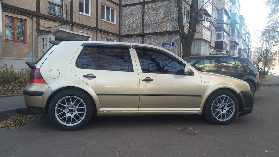 Задні стійки та пружини Skoda Tour RS)) 1