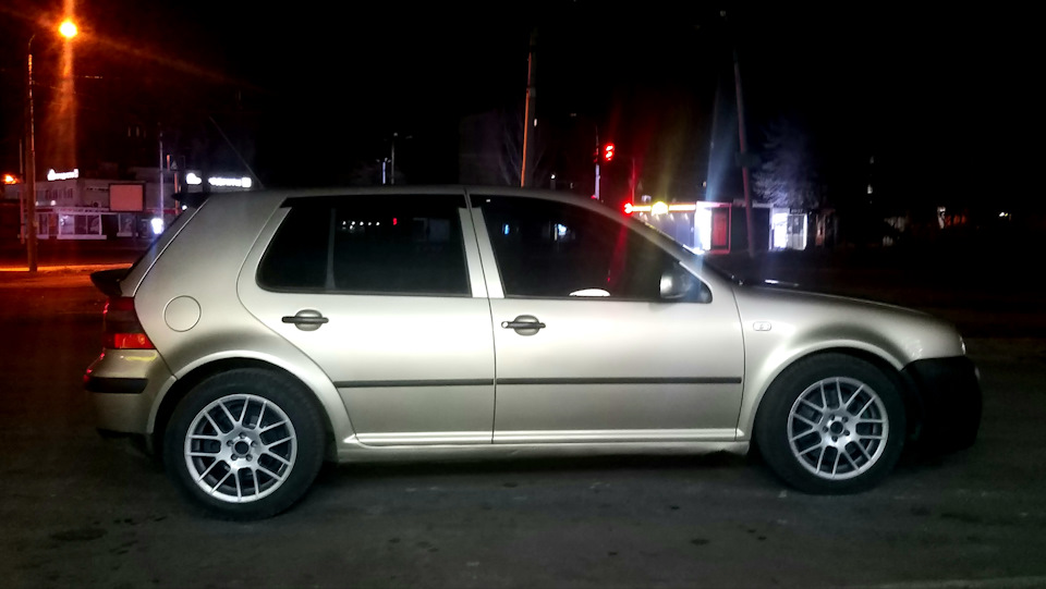 Задні стійки та пружини Skoda Tour RS)) 3