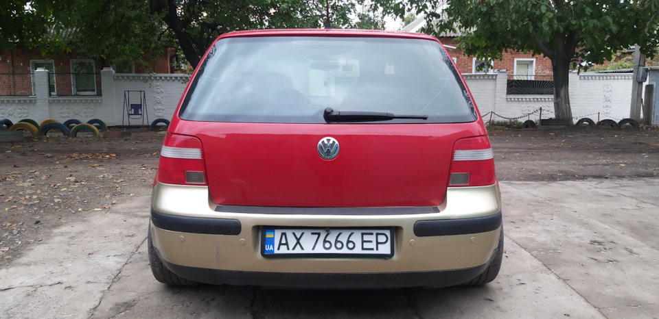 Значок VW від Passat B5)) 1