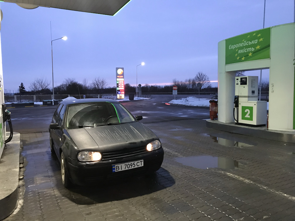 Куча ніштяків і перша сотня передплатників. 1