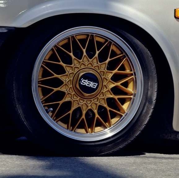 Продав я свої залізяки. Накрутив поки що BBS r14. Готую кришки під покрас 1
