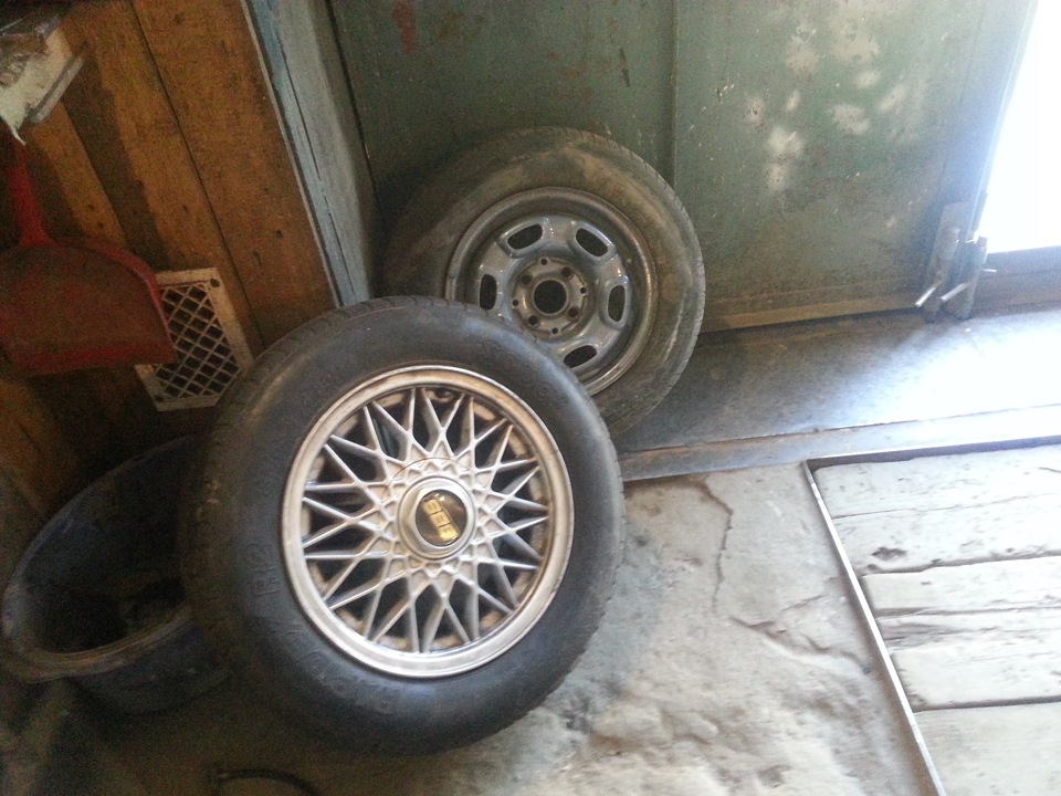 Продав я свої залізяки. Накрутив поки що BBS r14. Готую кришки під покрас 5
