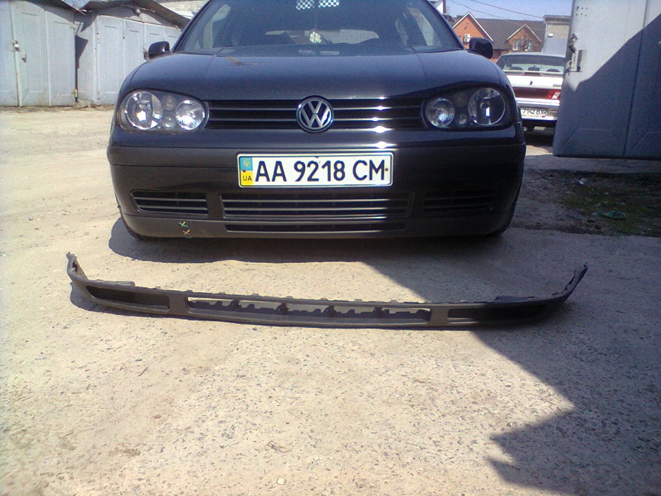 Передня губа VR6 4motion 1