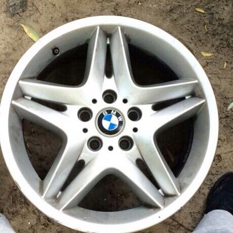Продам диски BMW 1