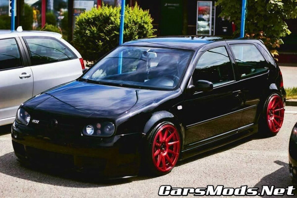 Хто продає GOLF 4? Тільки Україна 1