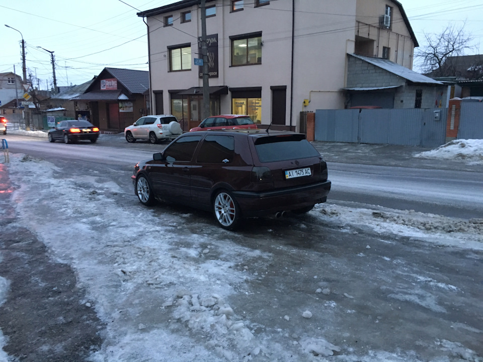 )))) слизько 3