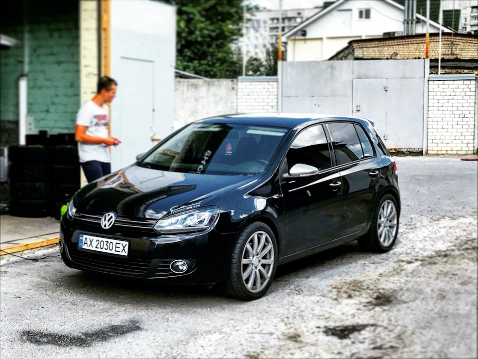 Обклеювання дзеркал у стилі Golf 7 R 2