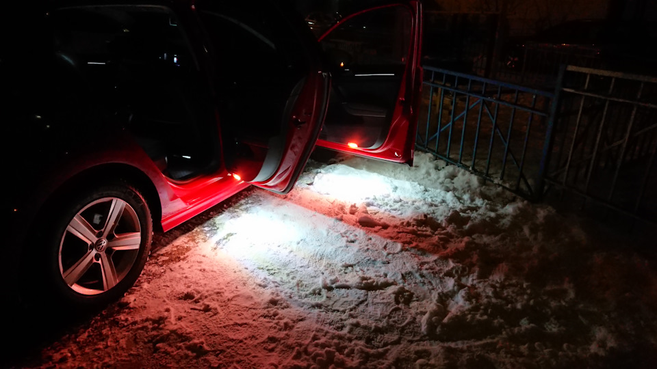 # 17 LED підсвічування у двері 3