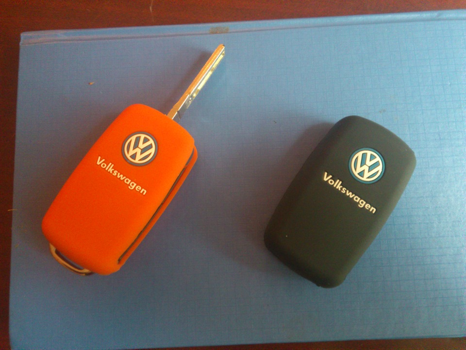 ПОШЛИ ДВА СИЛІКОНОВИХ ЧОХЛА НА КЛЮЧ VW 1