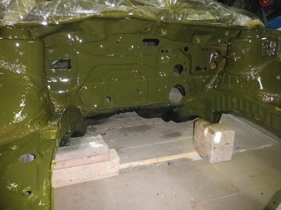 Підкапотка military 3