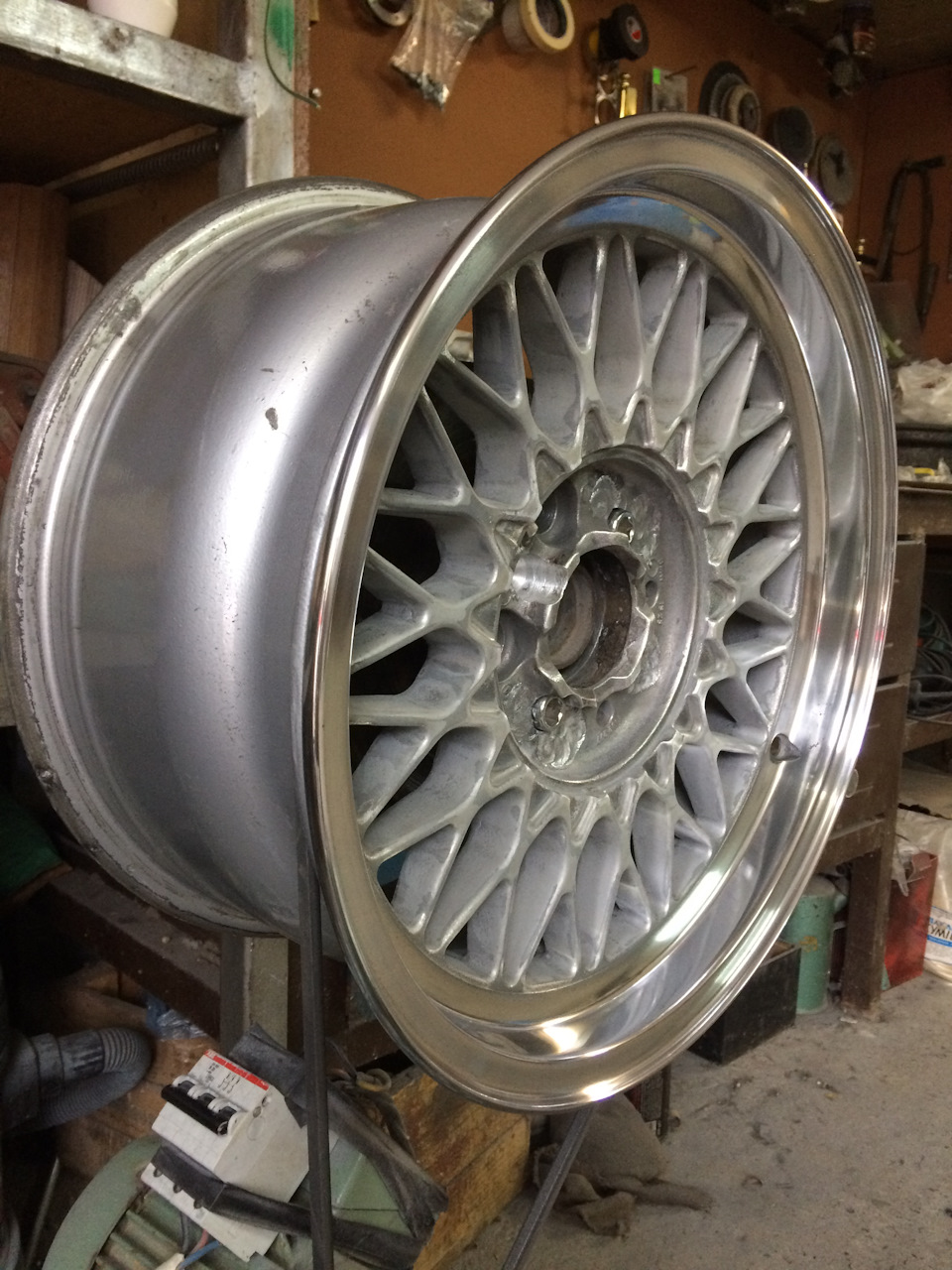 #12 Диски BBS (аля) r16 5*120 на 4*100. Підготовка до LeoCult 2017. ч2. Поліровка. 4