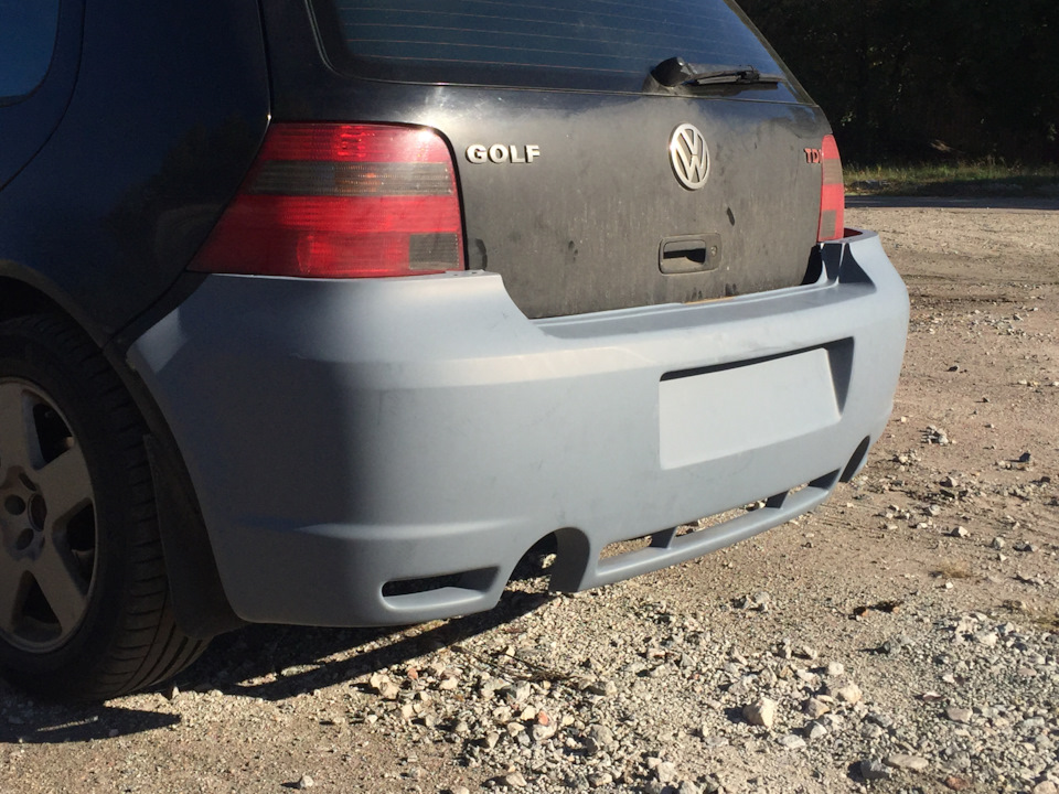 Бампер R 32 mk IV OEM таки я його купив 4