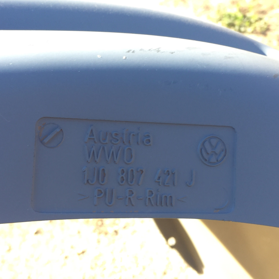 Бампер R 32 mk IV OEM таки я його купив 3