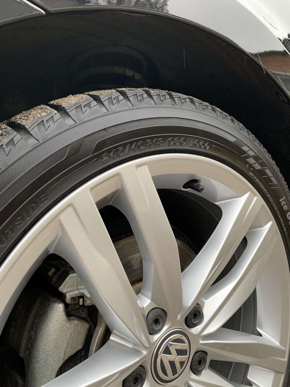Перевзуття на зиму в 245/40 R18 Yokohama Ice Guard 2