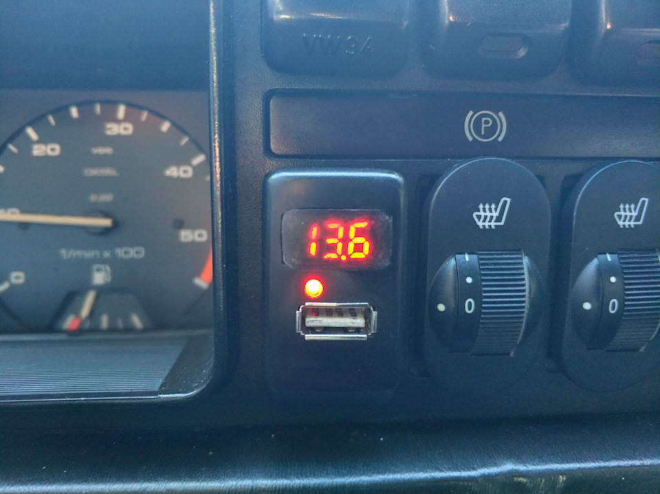 Вольтметр у Golf 2 3