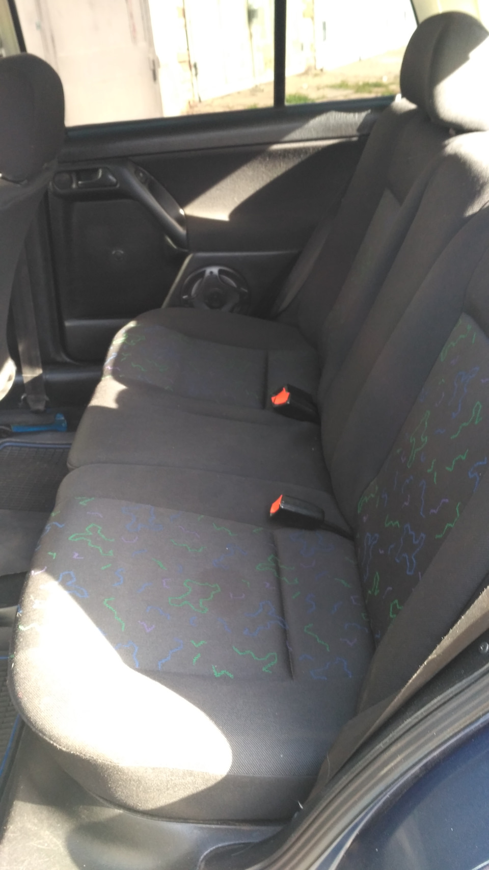 VAG Sport GOLF III 4