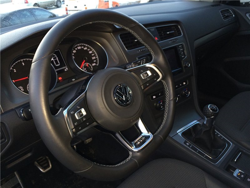 Новий спортивний мультикер від VW Golf VII GTD. 3