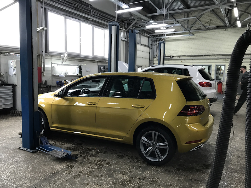 Новий VW Golf 7 FL 1.4TSI DSG7 Highline вже у Харкові. 3