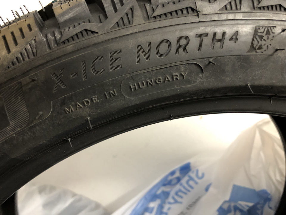Нові зимові шини. Michelin X-ice North 4. 4