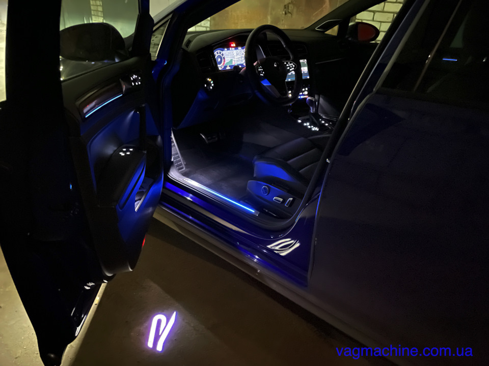 Плафони підсвічування дверей IQ Light з голограмою R 2021. 4