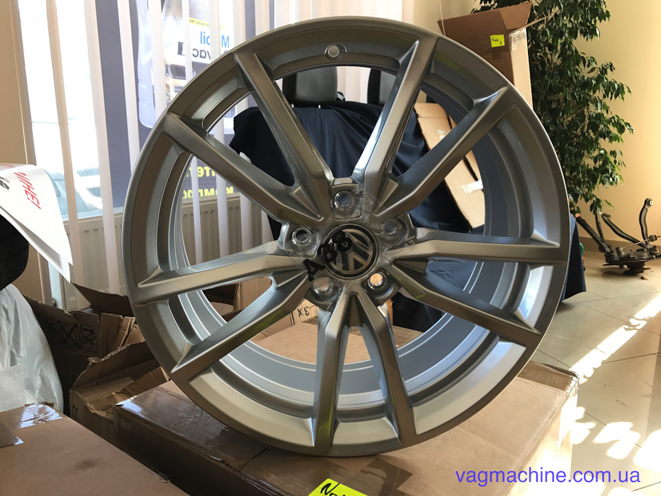 Нові колеса на літо. Pretoria R18+Michelin Pilot Sport 4. 2