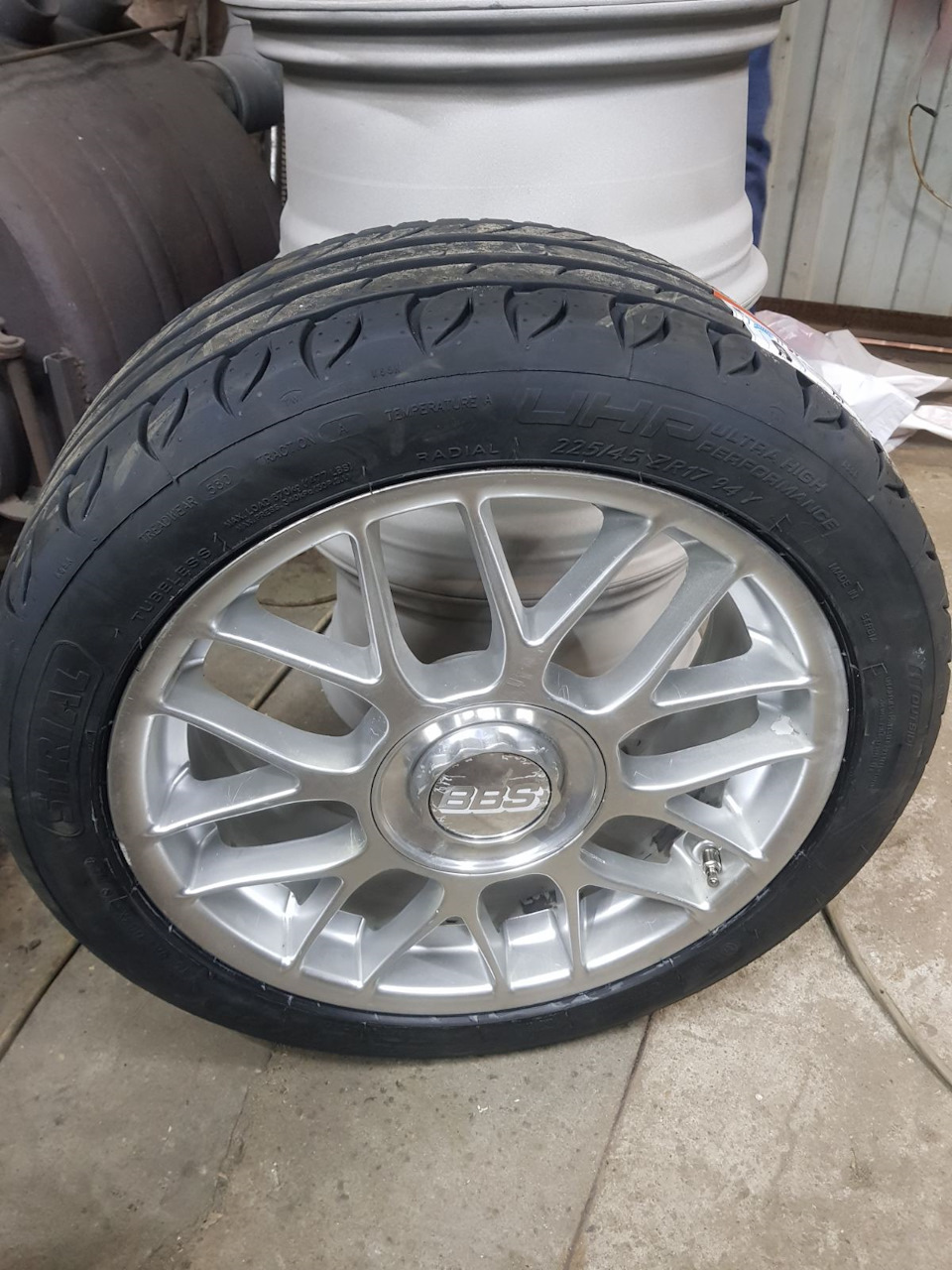 До сезону готовий або BBS RC324 1