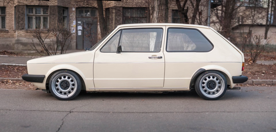 Інтерв'ю для Ukrainian Stance - Маленький міський автомобіль, Volkswagen Golf mk1. 4