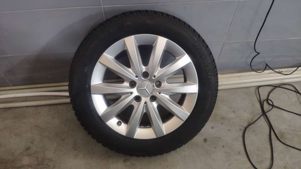 Диски на зиму Mercedes Benz + гума Bridgestone 1