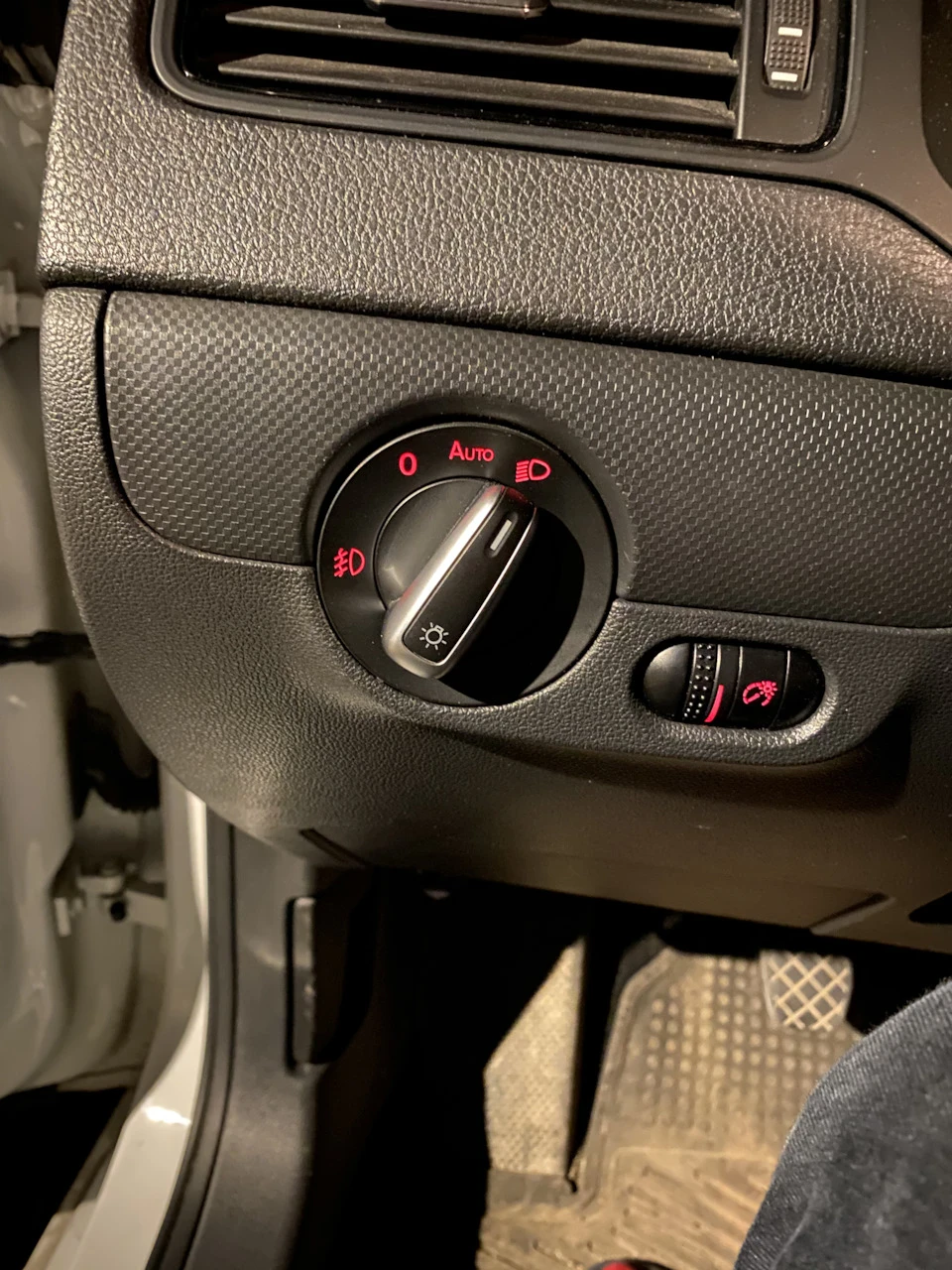 Встановлення ПТФ на jetta PQ25