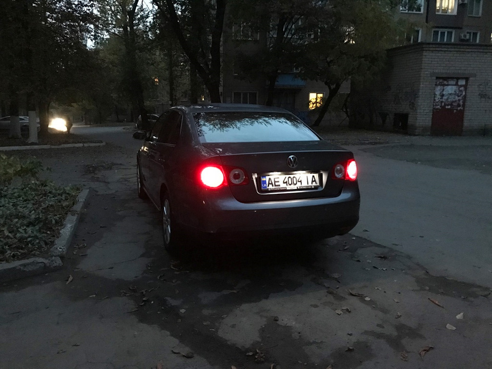 Діоди в габарити та підсвічування номера 2