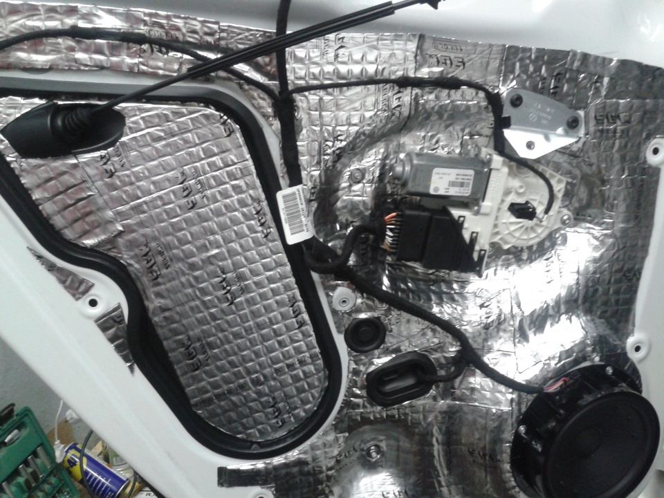 Повна шумоізоляція 4 дверей. 3