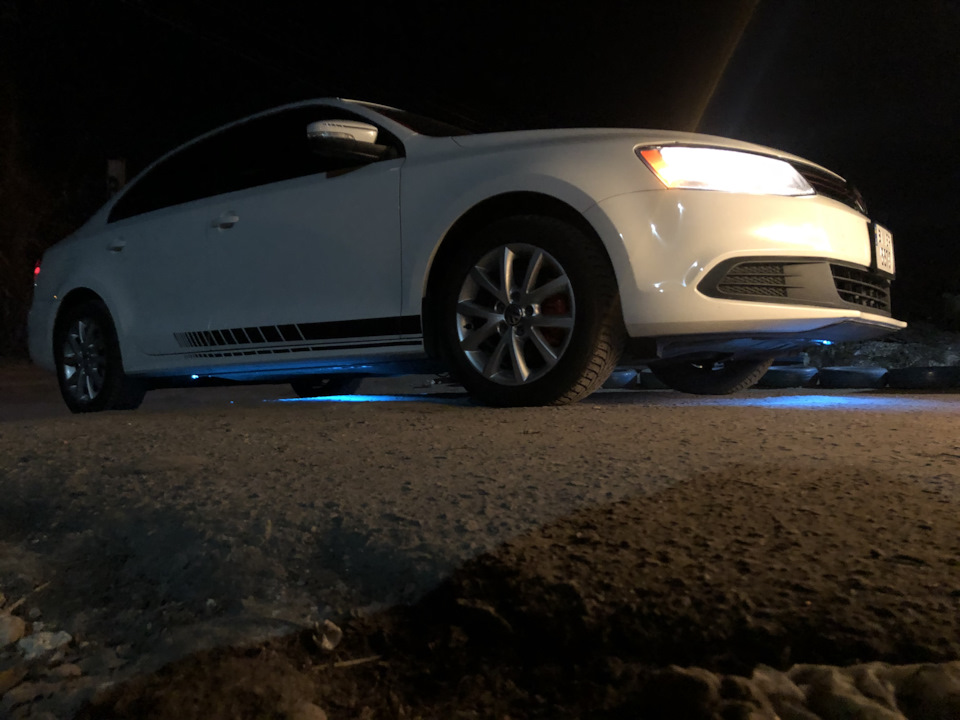 Підсвічування, LED підсвічування днища JETTA 5