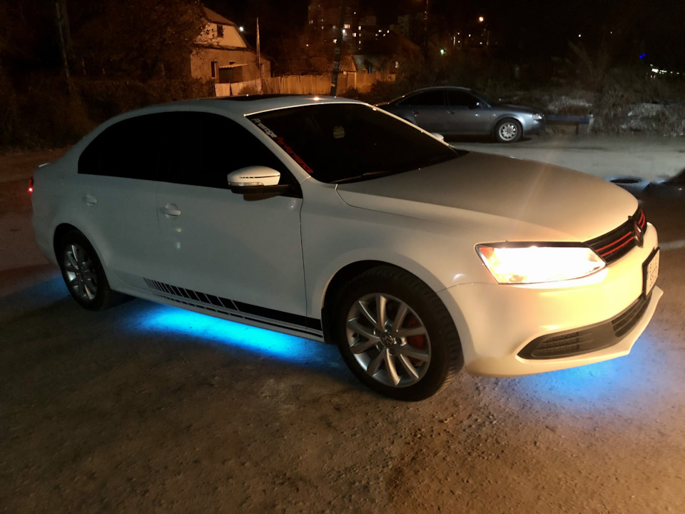 Підсвічування, LED підсвічування днища JETTA 4