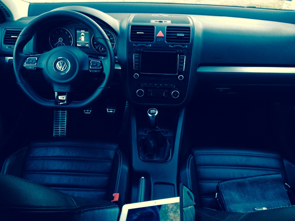 Шкіряний салон від VW CC 1