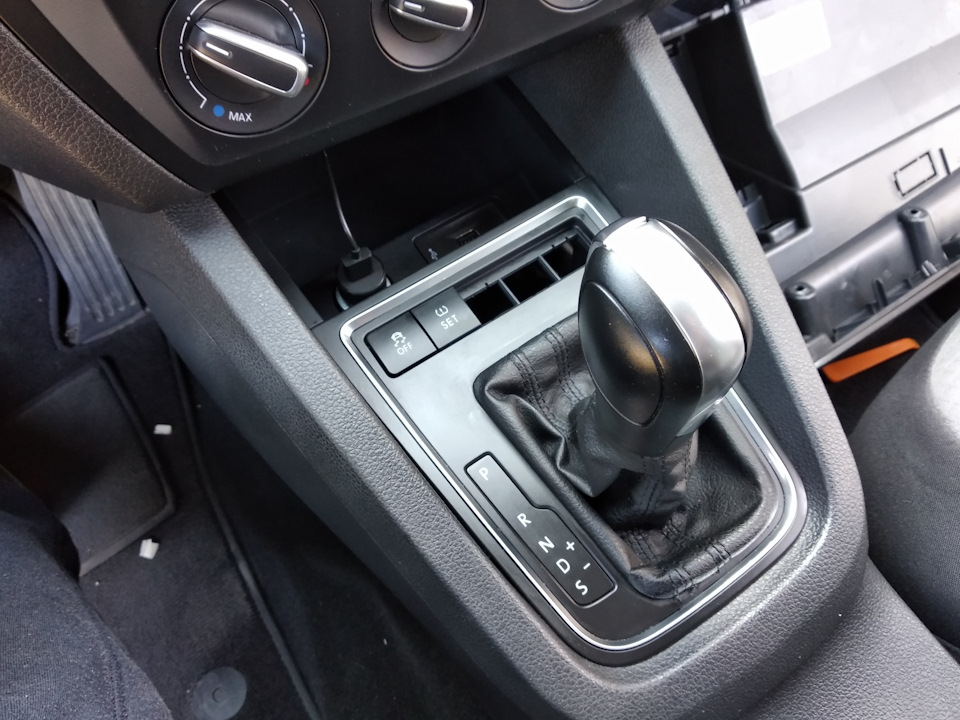 Активуємо кнопку ESP та SET Volkswagen Jetta 6 USA 1.4 TSI 150 Hp 5