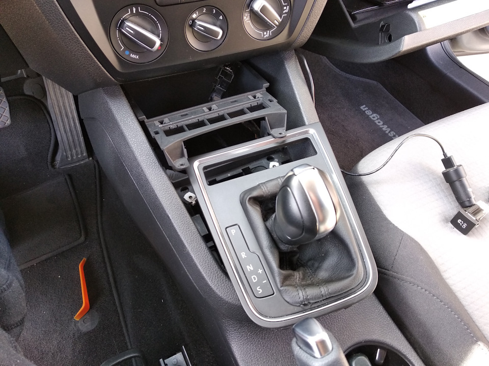 Активуємо кнопку ESP та SET Volkswagen Jetta 6 USA 1.4 TSI 150 Hp 2