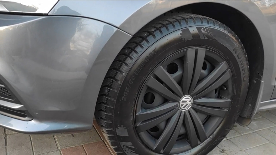 Зимові шини Kumho wintercraft ice Wi31 205/60 R16 (Шипівка) 3