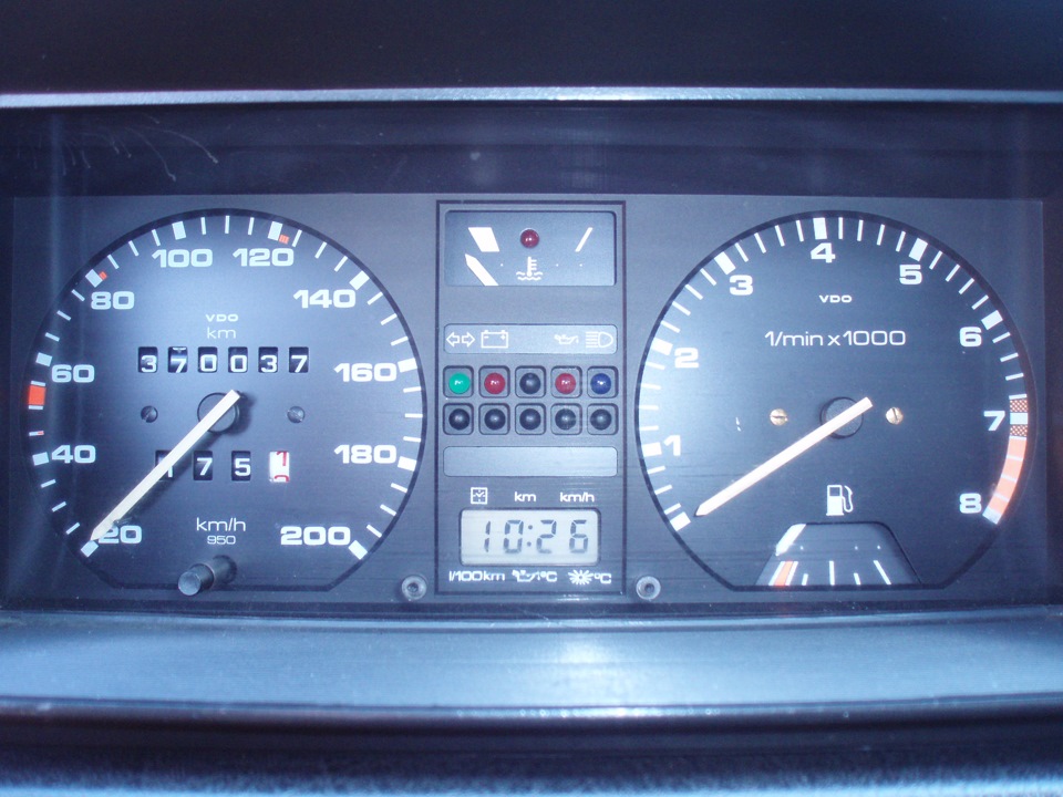 370000 3