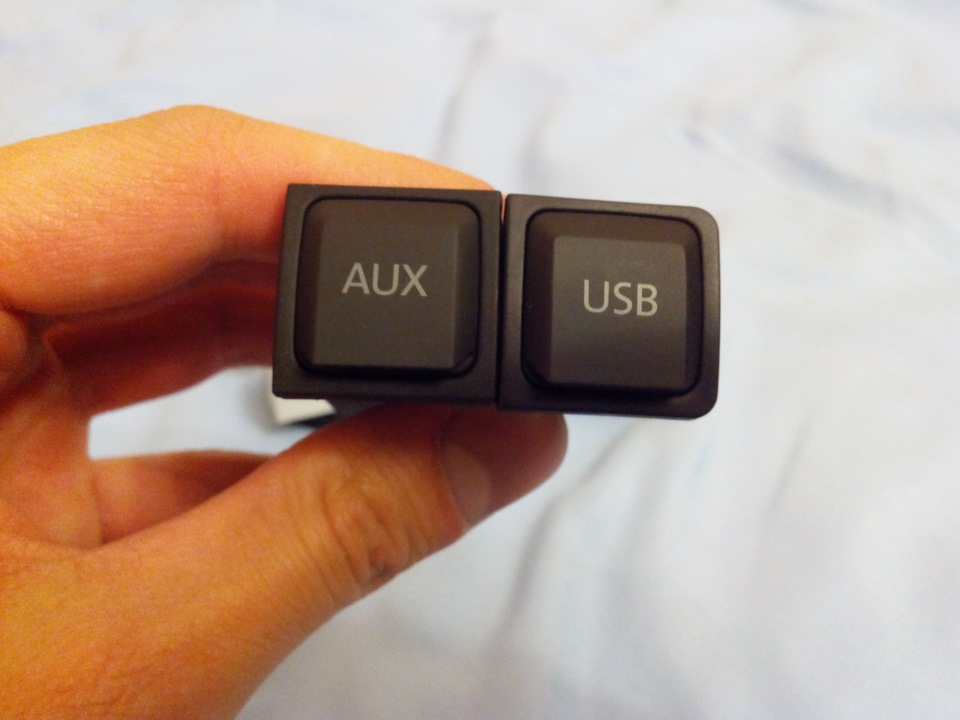AUX та USB 2