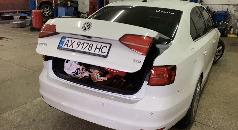 Автоматичне відкриття кришки багажника 1