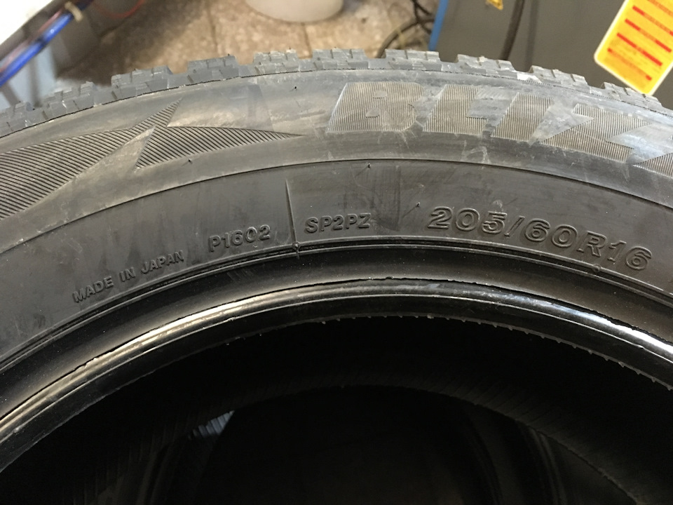 001 Пробіг 39500: зимові шини Bridgestone Blizzak Spike-02 205/60R16 1
