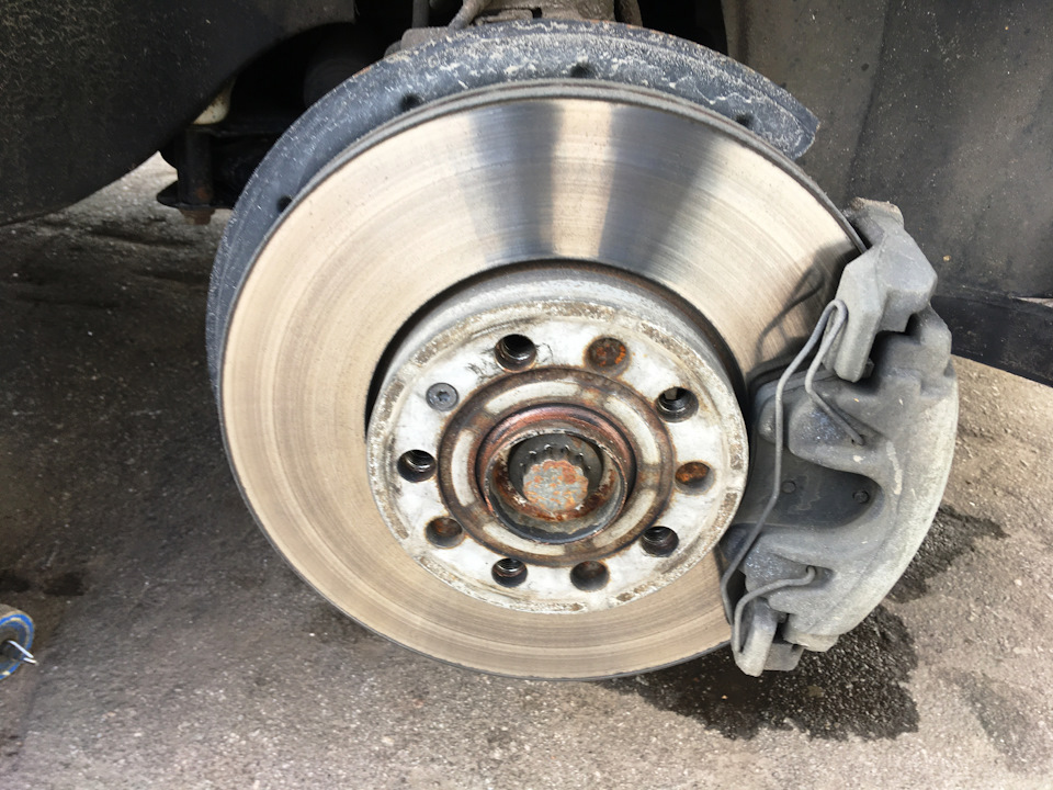 026 Гума Bridgestone Blizzak Spike-02 після пробігу 26300 км 4