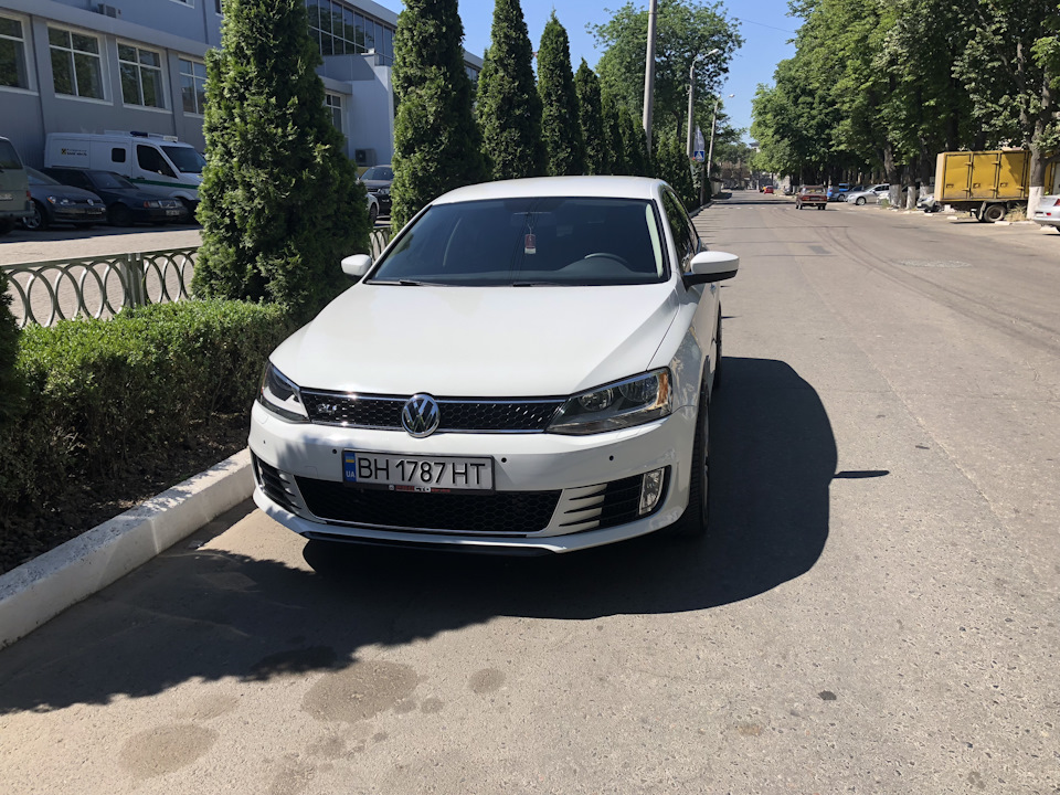 Бампер GLI 2