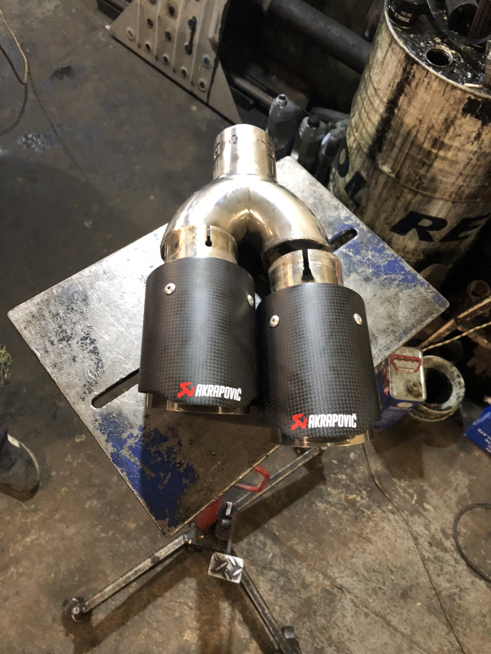 Насадки AKRAPOVIC 2 1