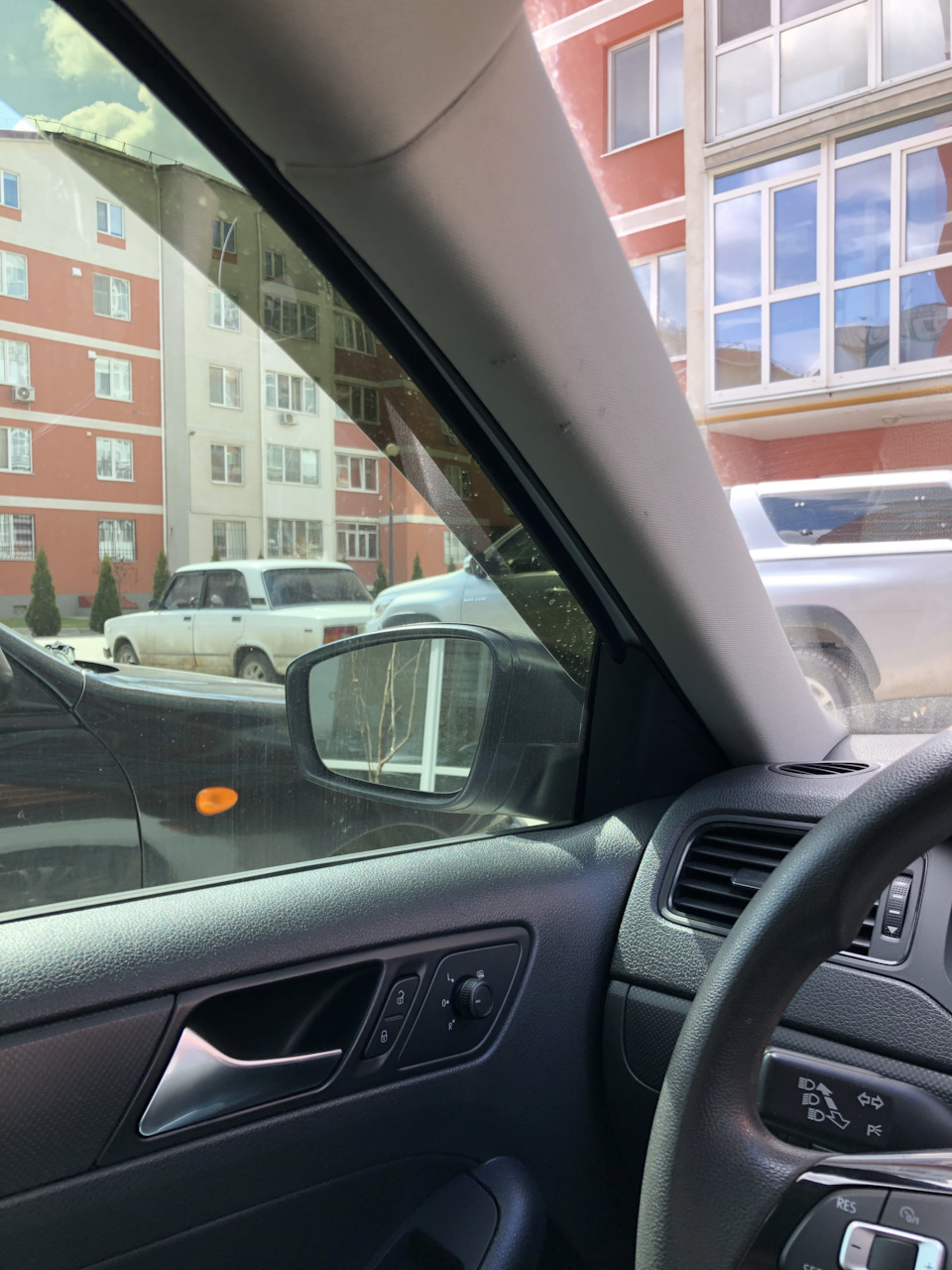 Заміна зовнішнього дзеркала заднього виду 4